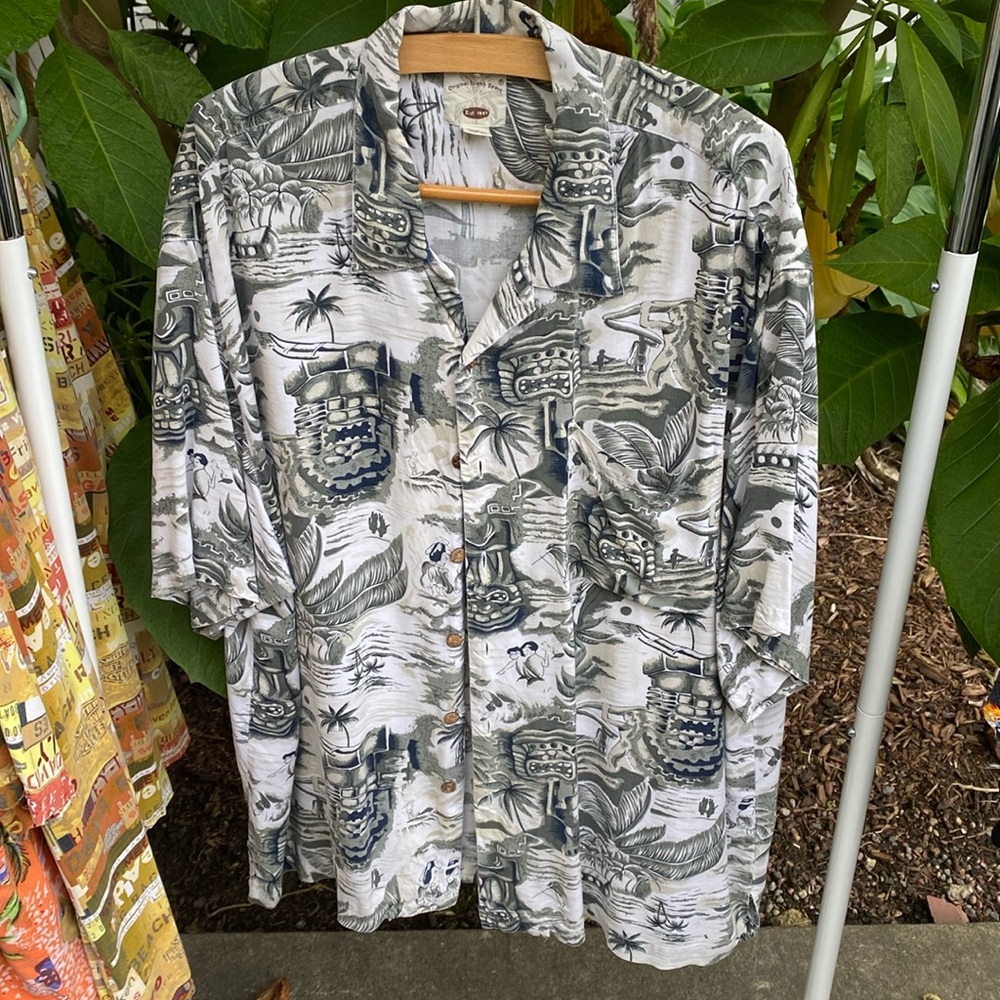 Men’s Vintage Hawaiian shirt